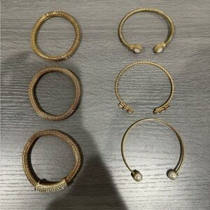 2 Pair Sets Round Gold Bracelets